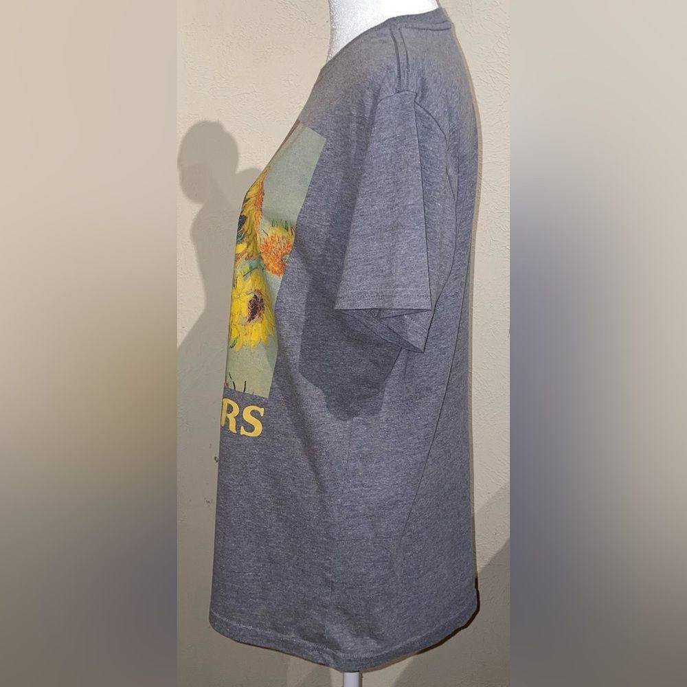 Mighty Fine Womens Size M Vincent Van Gogh Sunflowers T Shirt Tournesols Graphic - Picture 5 of 10